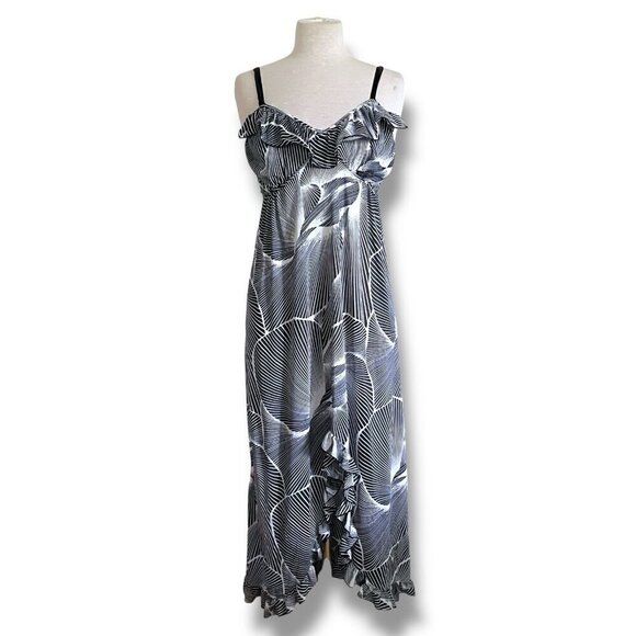 Vintage 1970s Val Mode Womens Nightgown Sz 34 Black White Ruffle Nightie Gown